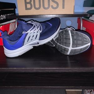 Air Presto Essential ‘Binary Blue’